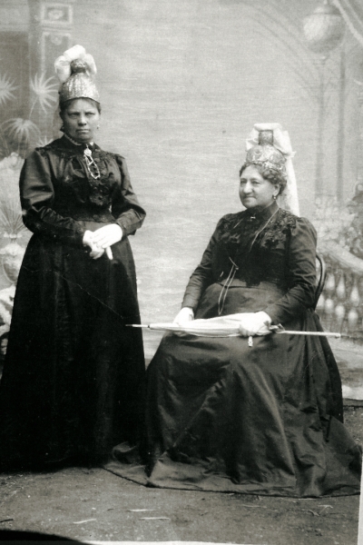 1900 Jonke Christine & Kulterer Karoline