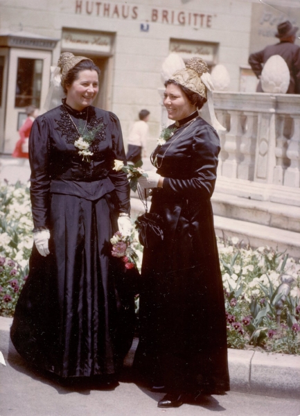 1958 Erna Schatzinger & Paula Zechner